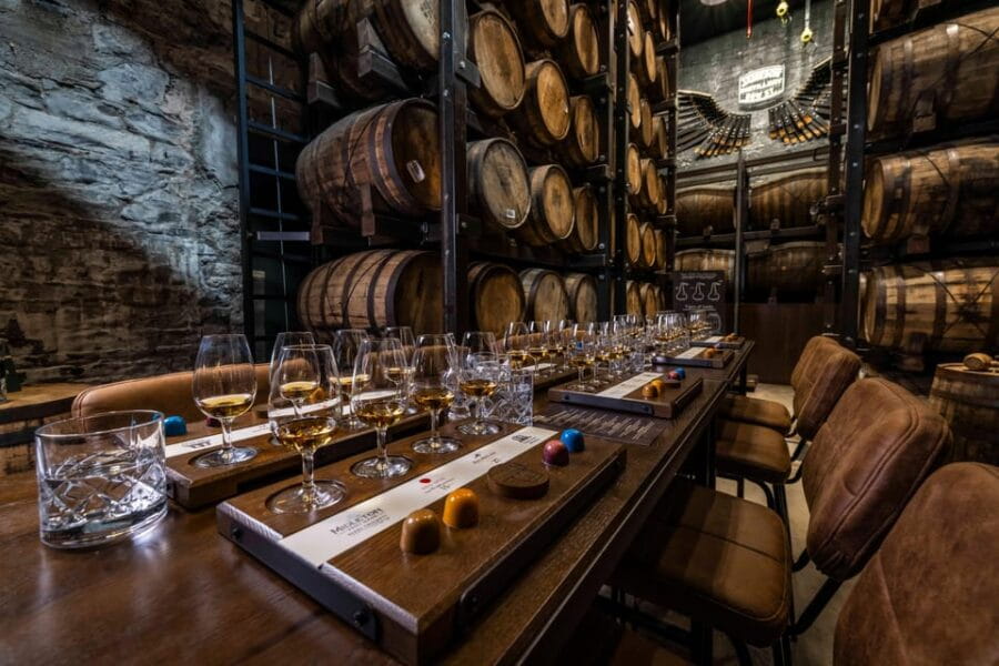 Dublin: Jameson Distillery Whiskey & Chocolate Pairing Class - The Whiskey Tasting: Four Prestigious Pot Still Whiskeys