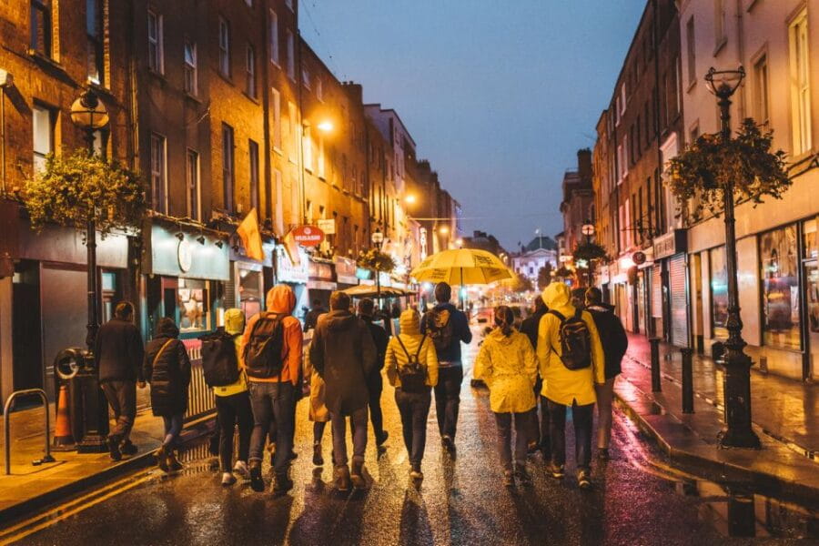 Dublin: Macabre History Walking Tour - Walking Through Dublin’s Shadows: Itinerary Breakdown