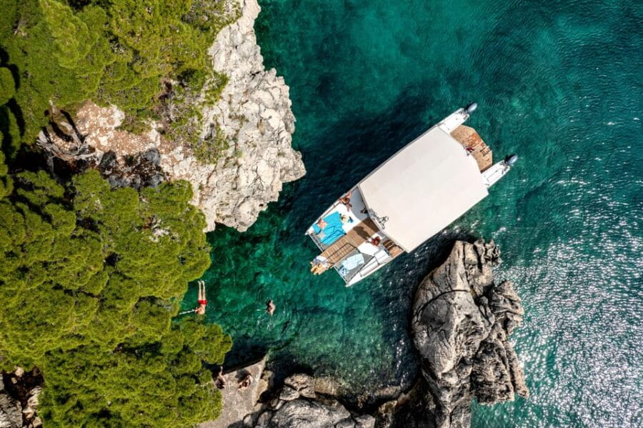 Dubrovnik: Elaphite islands excursion with Catamaran XLine - Ideal for Who?