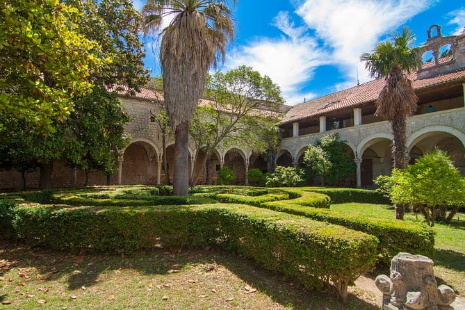 Dubrovnik Game of Thrones Boat Tour - The Guide and the Atmosphere: Making the Experience Special