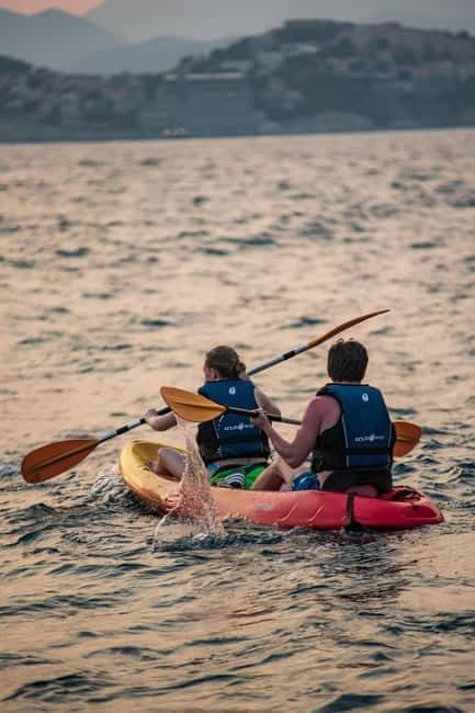 Dubrovnik: Sunset Sea Kayaking Tour - Who Should Book This Tour?