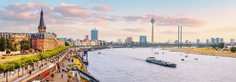 Dusseldorf: 2-hour Best Intro Walking Tour with a Local - Why This Tour Offers Good Value for Your Money