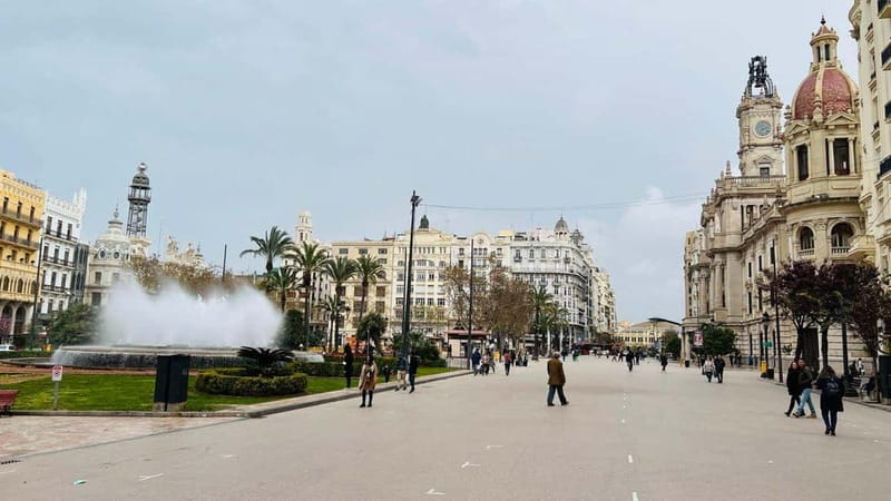 Dutch-Style Bike Tour in Valencia with a Flavourful Surprise - Discovering Valencia: An In-Depth Look at the Bike Tour