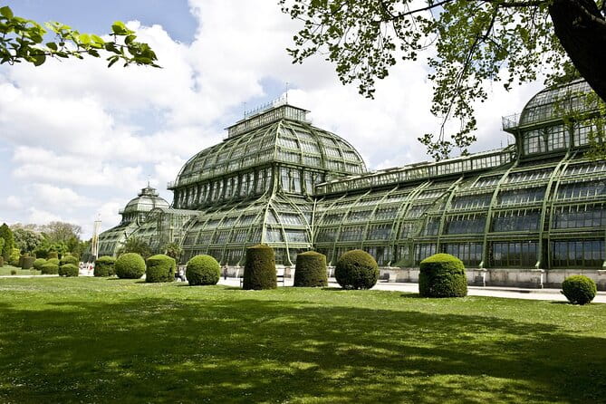 E-ticket to Berlin Botanical Garden with Audio Tour - Exploring the Greenhouses and Pavilions