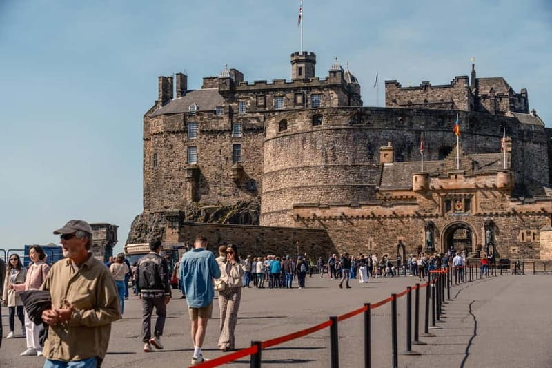 Edinburgh Castle Tickets & Tour - Scottish Guide In a Kilt - Highlights Inside the Castle
