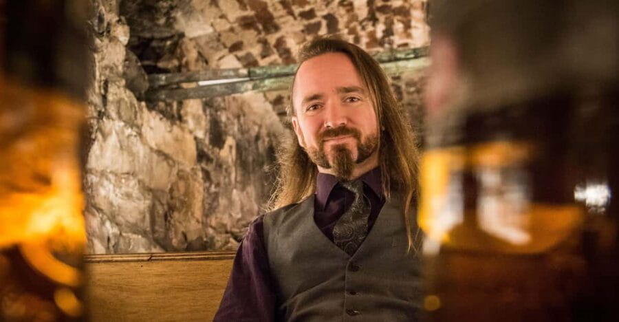 Edinburgh: Harry Potter Guided Tour With A Whisky Tasting - Journey Underground: The Lost Close and Whisky Tasting