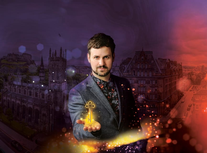 Edinburgh: Magic show, with famous magician, in luxury hotel - Experience Overview: A Night of Wonder
