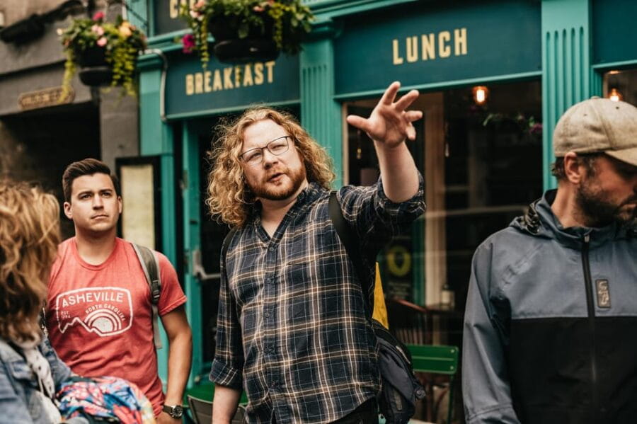 Edinburgh: Old Town Guided Walking Tour and Beer Tasting - Price, Logistics, and Practical Tips