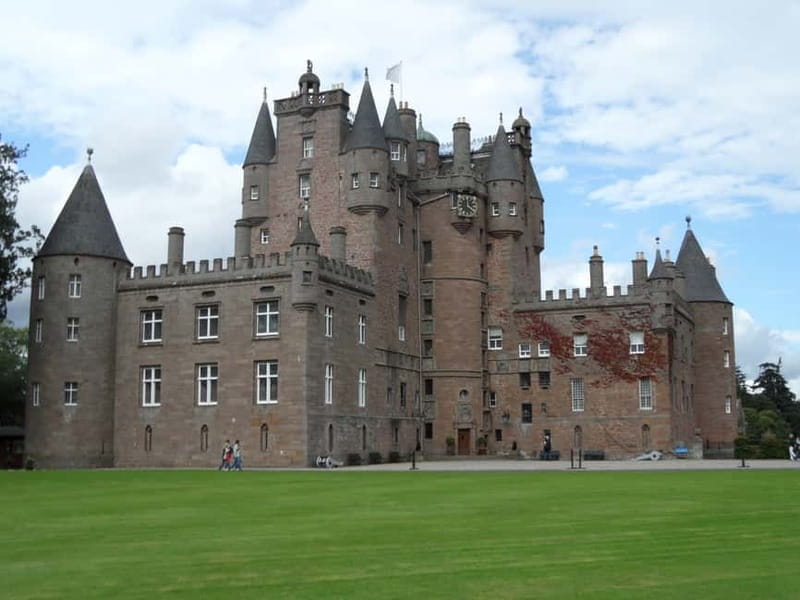 Edinburgh: Private Guided Walking Tour - A Close Look at the Itinerary: What You’ll See and Experience