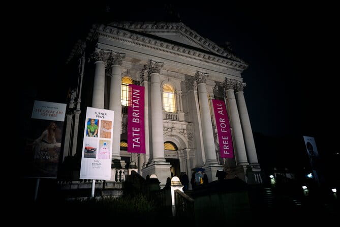 Emotional Support in London - Who Will Appreciate This Experience Most?