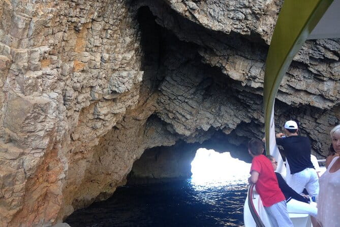 Estartit (1h 30m STOP) & Medes Islands - Super Underwater Vision - Exploring Estartit and Cala Montgó: Coastal Charm and Local Flavors