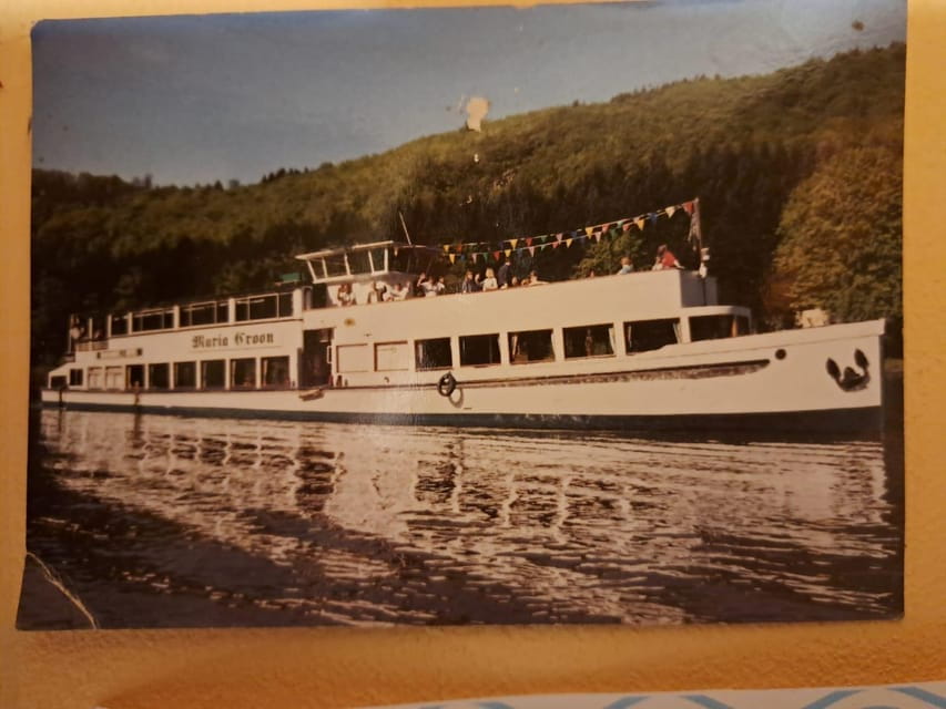 Exclusive Christmas cruise with Christmas Eve buffet - The International Buffet and Drinks