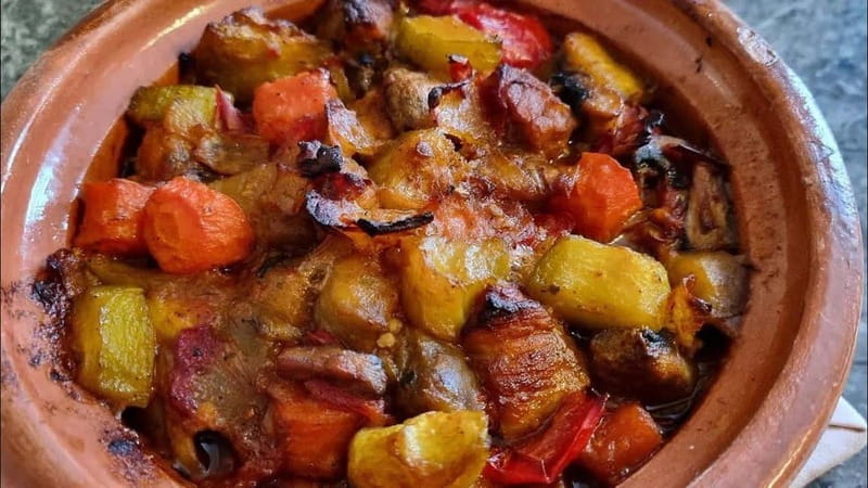 Experience Bosnian Cuisine: Learn to Make Lonac & Hurmasice - Entering the Heart of Bosnian Culinary History