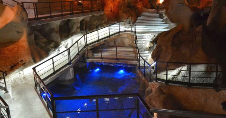 Explore Málaga and the Treasure Caves by Electric Car - Exploring Málaga’s Cityscape: Landmarks and Views