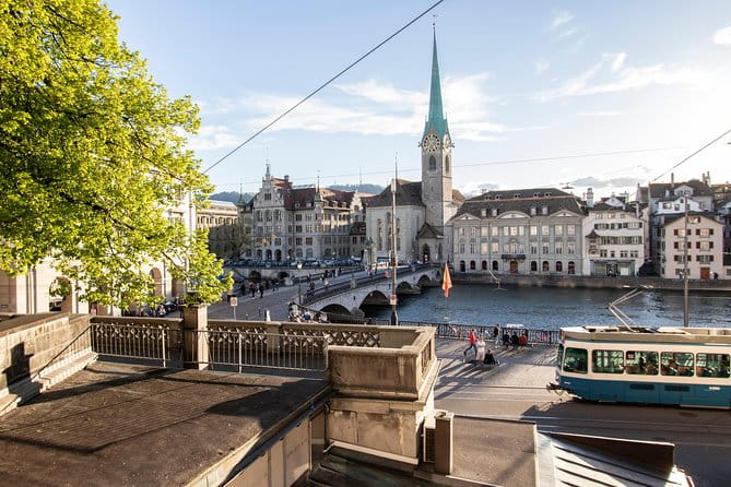 Explore the Instaworthy Spots of Zurich with a Local - FAQ