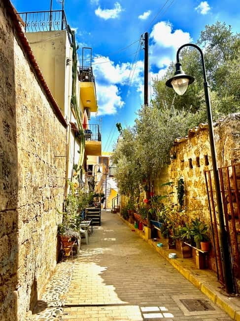 Famagusta and Salamis or Ghosttown with a private guide - The Ghost Town of Varosha: A Haunting Reflection