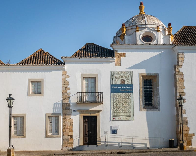 Faro: Flexible Walking Tour in Historic Center - Exploring Faro’s Religious Heritage: Churches and Chapels