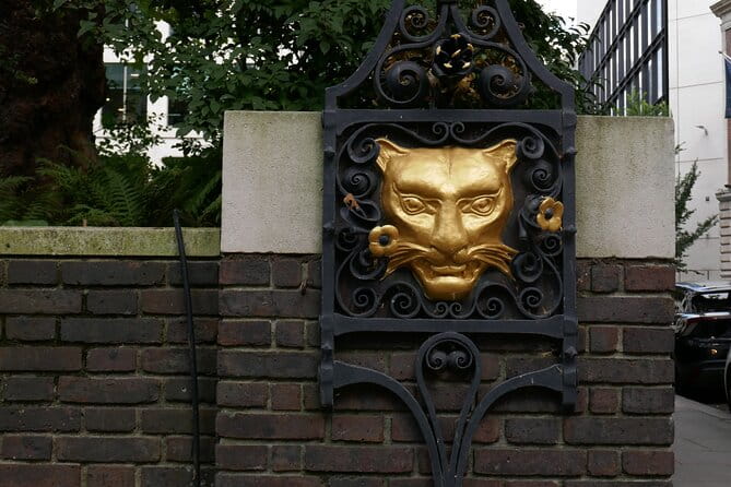 Fashion History Walking Tour in London - Who Will Love This Tour?