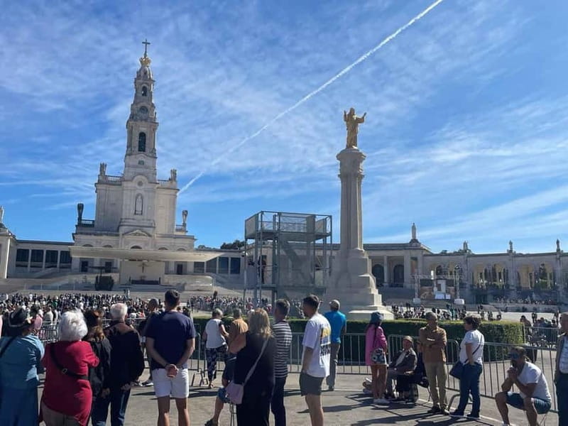 Fátima tour by Luxury Mercedes - Price and Logistics: Is It Worth It?