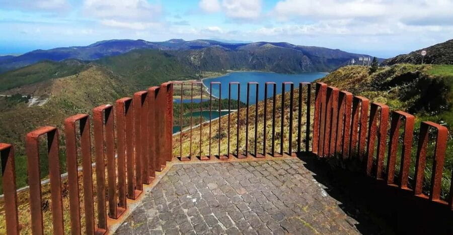 Fire Lake, Pineapple & Tea: Half-Day Jeep Tour - Highlights of the Itinerary