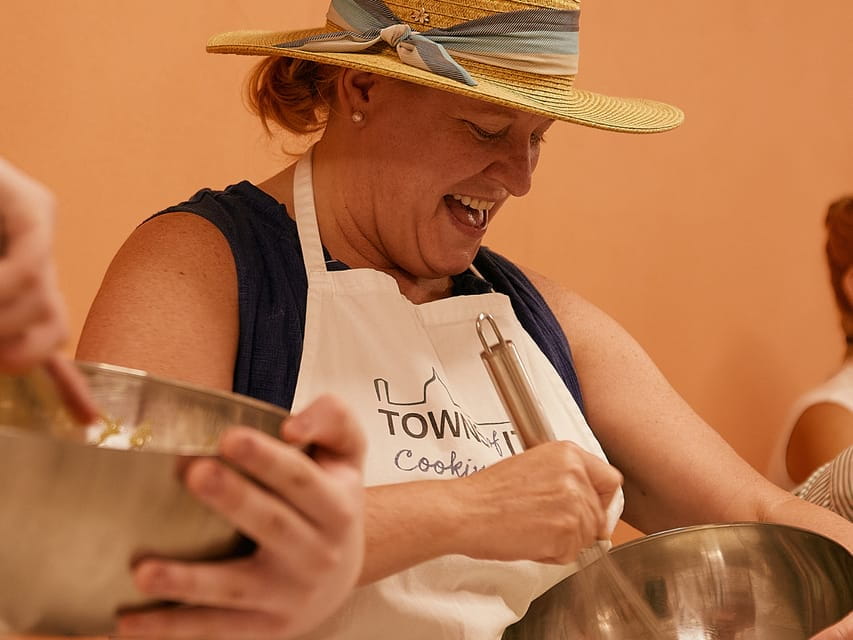 Florence: Cooking Class with Local Food Market Tour - The Cooking Class: Making a Tuscan Feast