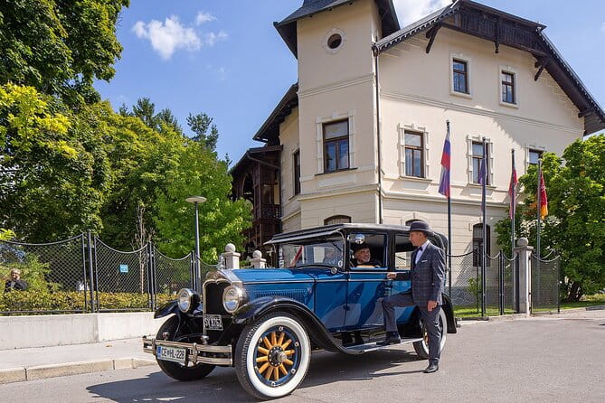 Fly into the tannery of Europe - Classic Car Ride Through Otanj