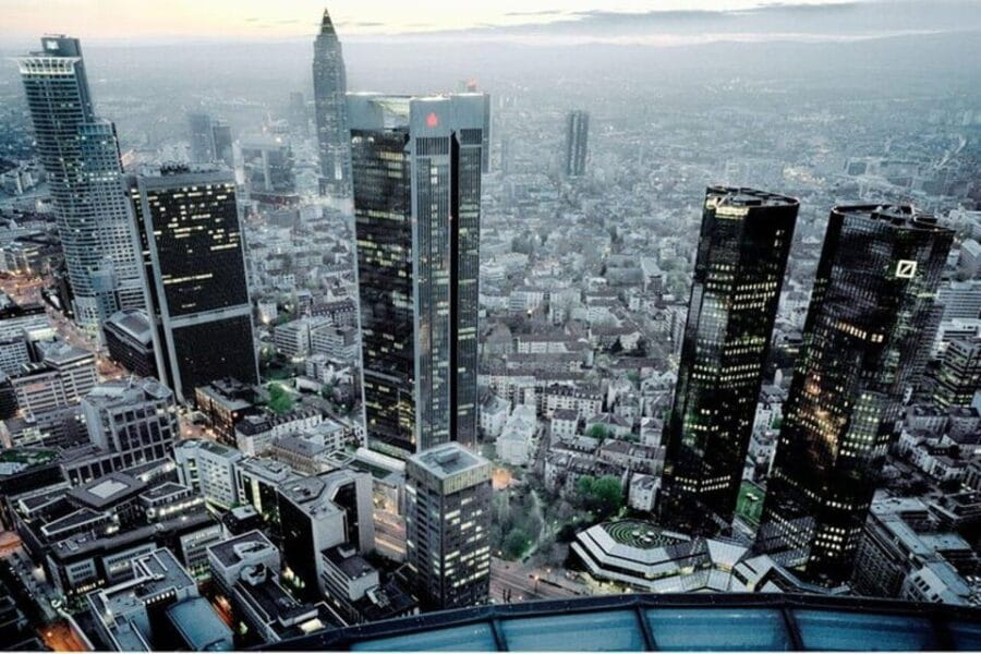 Frankfurt: Must-See Attractions Walking Tour with a Guide - Why this tour is worth your time and money