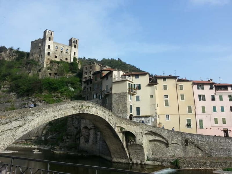 French Riviera: Half-Day Private Tour and Transfer - Visiting Monaco: Princesses, Palaces, and Casinos