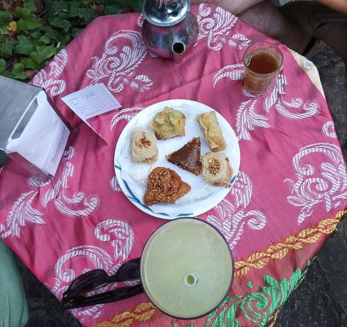 From Alicante and Elche: Tea house + sweets. Taste the flavor of the Orient. - Value and Practical Considerations