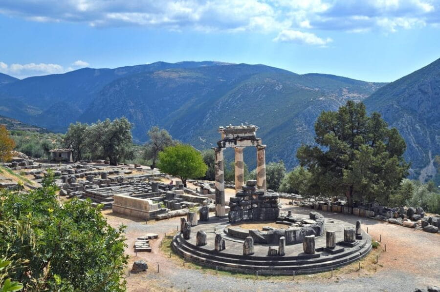 From Athens: Delphi and Osios Loukas Monastery Day Trip - FAQs