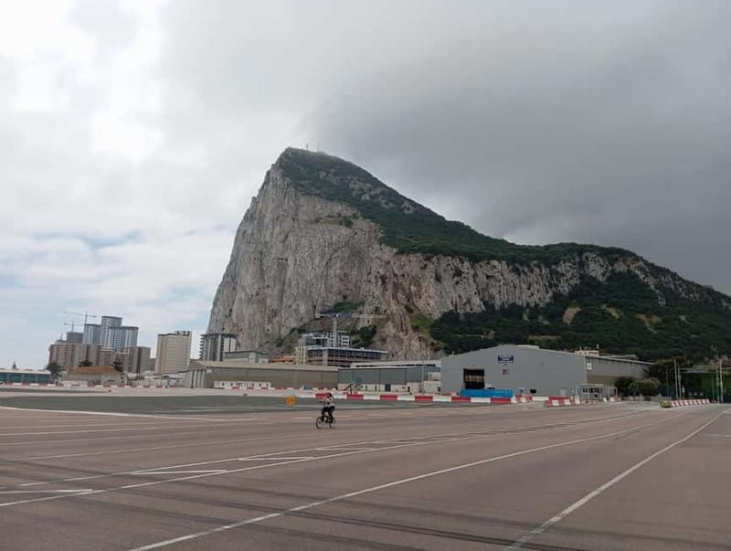 From Benalmadena: Gibraltar Day Trip - Climbing the Rock: Views and Wildlife