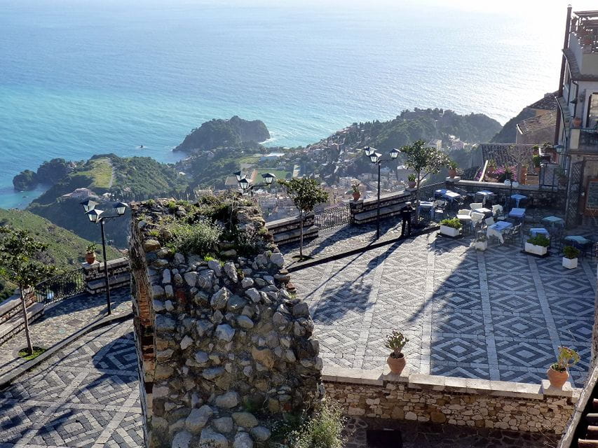 From Catania: White Lotus tour Taormina, Castelmola & Naxos - Taormina: The Heart of the Tour