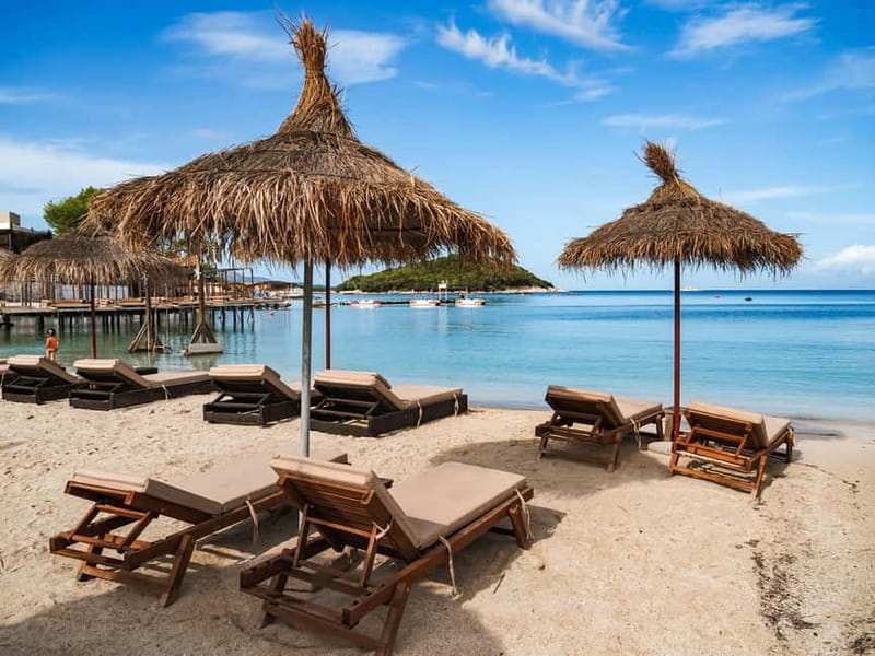 From Durres/Tirana to Ksamil, Blue Eye and Lekuresi Castle - Who Will Love This Tour?