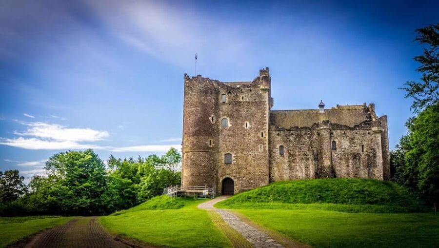 From Edinburgh: Highland Hike, Loch Paddle, and Castles - Who Will Love This Tour?