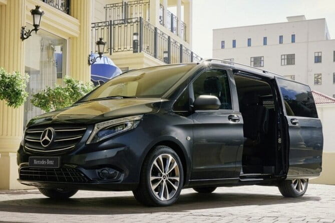 From Heathrow Airport to Southampton Private Chauffeur Service - Why Choose This Service? What Makes it Stand Out