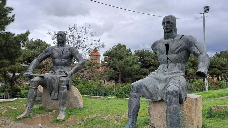 From Kutaisi: Gori and Uplistsikhe Cave town Guided Tour - Uplistsikhe Cave Town: Walking Into the Past