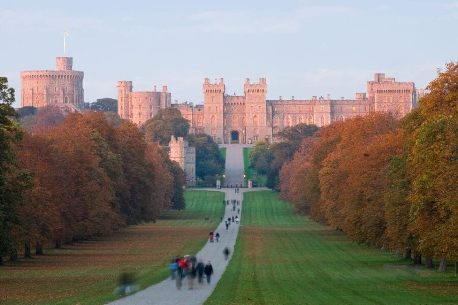 From London: Royal Windsor Afternoon Tour - Windsor Town: Charming and Picturesque