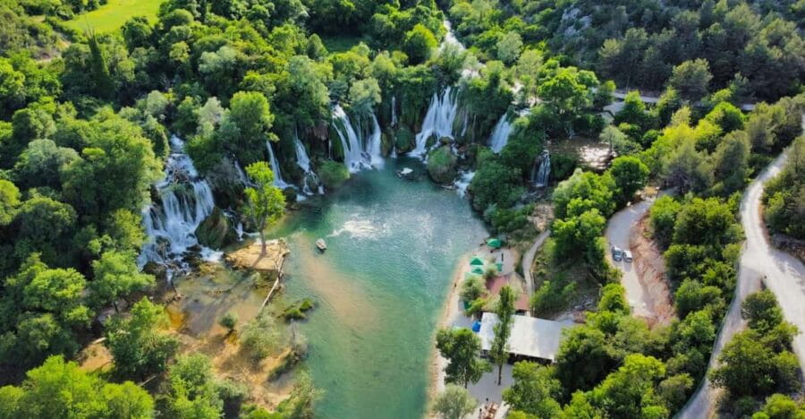 From Makarska : Mostar and Kravica Waterfalls Day Trip - Exploring Kravica Waterfalls: a natural wonder