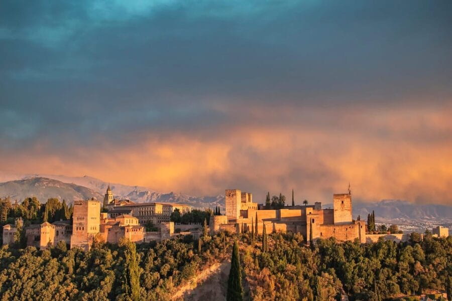 From Málaga: Sunset Alhambra Tour with Tickets - Who Will Love This Tour?