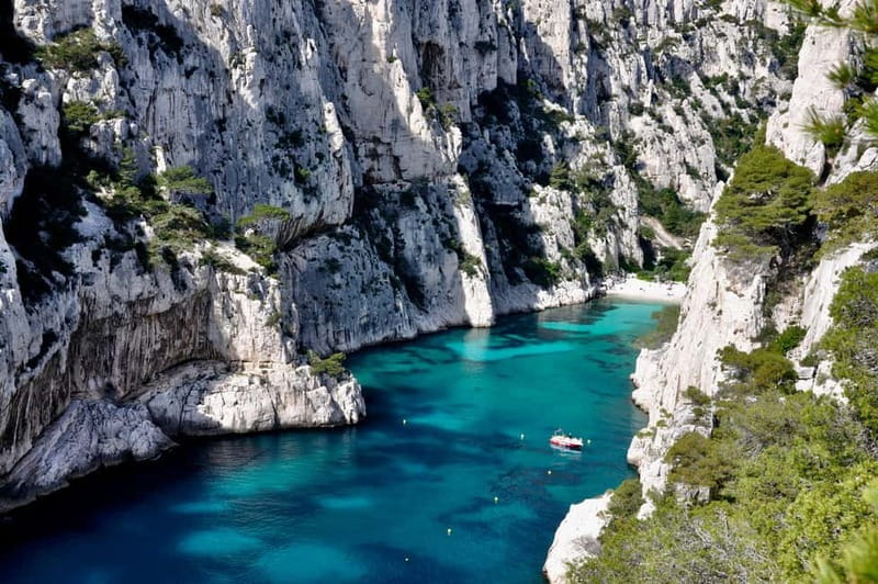 From Marseille: Iconic Calanques Boat Tour with Swimming - What It’s Like on the Water