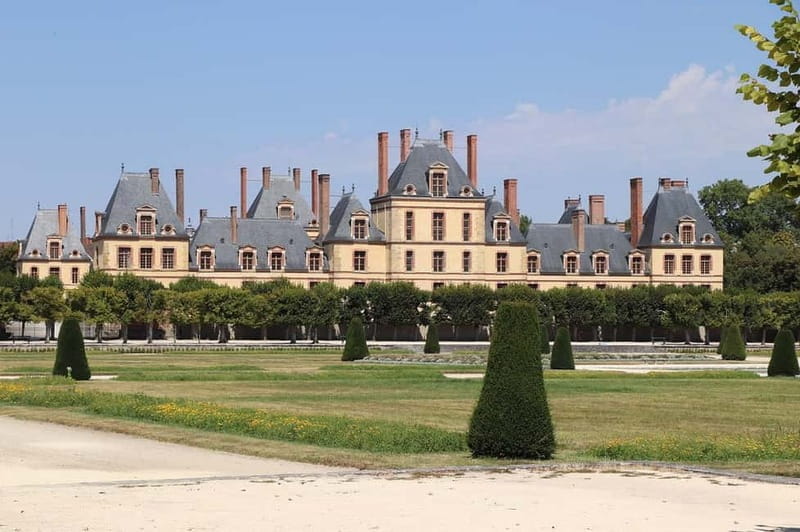 From Paris: Half-Day Tour to Fontainebleau Castle & Barbizon - Barbizon Village: A Haven for Art Enthusiasts