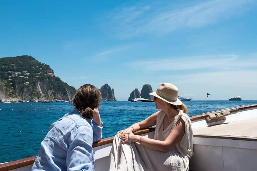 From Positano: Capri Island Private Boat Tour with Skipper - Arriving at the Meeting Point and Departure