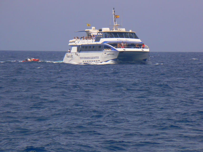 From Puerto Rico: Boat trip along the coast w/ Food & Drinks - Exploring the Coast: An In-Depth Look at the Itinerary