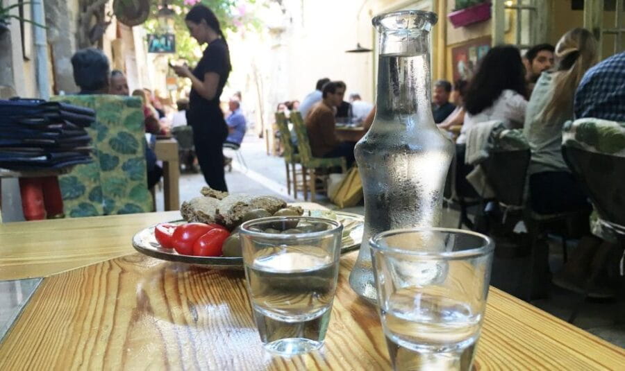 From Rethymno: Cretan Night Music, Food & Dancing - Introduction: A Delightful Evening of Cretan Hospitality