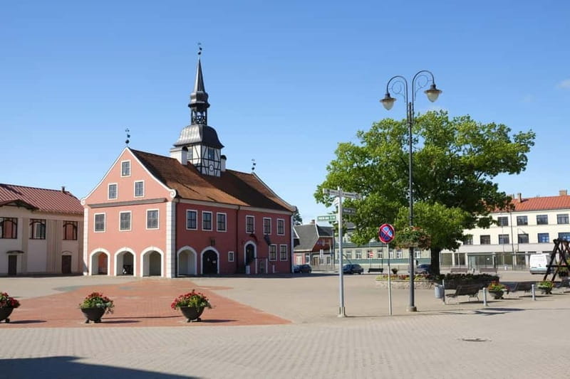 From Riga : Rundale palace and Bauska castle tour and back. - Who Will Love This Tour?