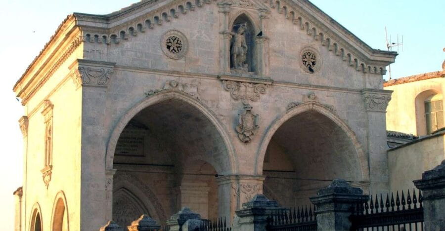 From S. Giovanni Rotondo: Monte sant'Angelo private day tour - Price, Logistics, and Overall Value