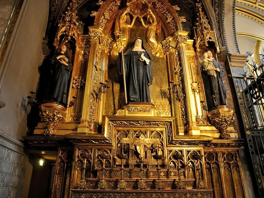 From Salou: Montserrat Monastery and 4 hours in Barcelona - The Barcelona Segment: Sagrada Familia and Modernist Marvels