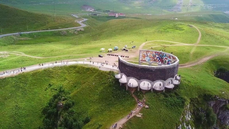 From Tbilisi: Ananuri, Gudauri, and Kazbegi Day Trip - Zhinvali Reservoir & Ananuri Fortress: A Perfect Pair