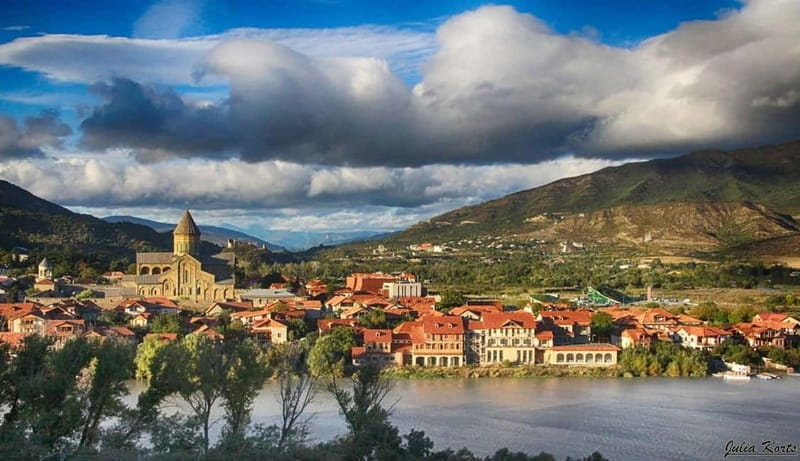 From tbilisi: Mtsketa, Jvari, Gori and Uplistsikhe Day Trip - First Stop: Uplistsikhe Cave Town