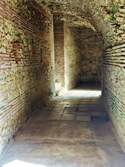 From Tirana: Durrës and Cassar Cantina Wine Tasting Day Tour - Discovering Durrës: From Roman Roots to Medieval Fortifications